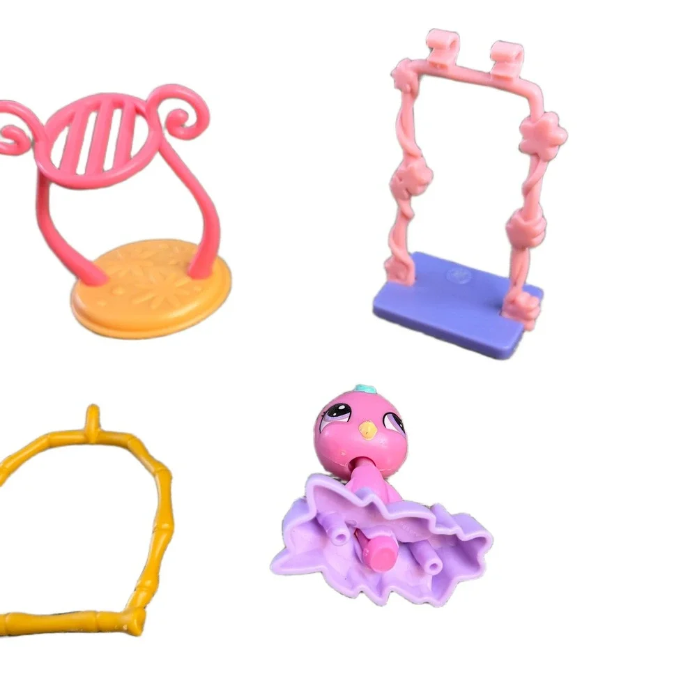 Hasbro‎ Littlest Pet Shop Bird Cage Swings Perches and Bird Figure Lot 2005 Vtg